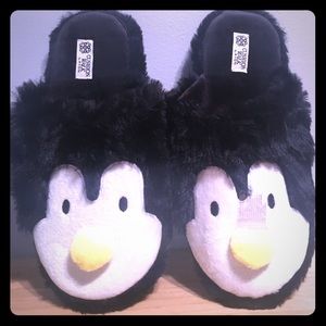 Penguin Slippers Cushion Walk By Avon Loafers